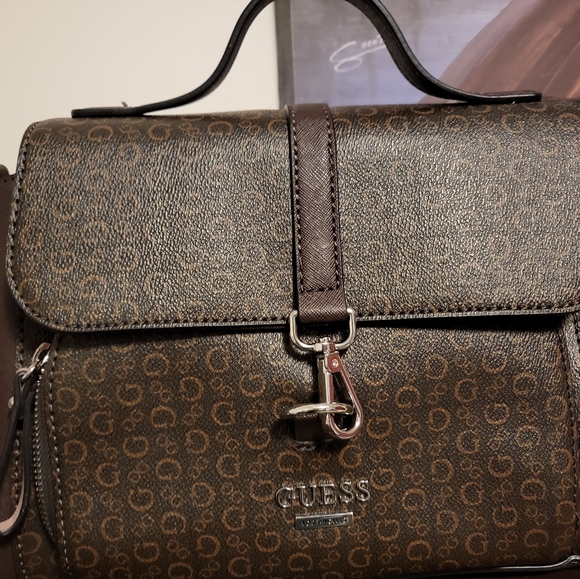 Guess handbag - Picture 1 of 8